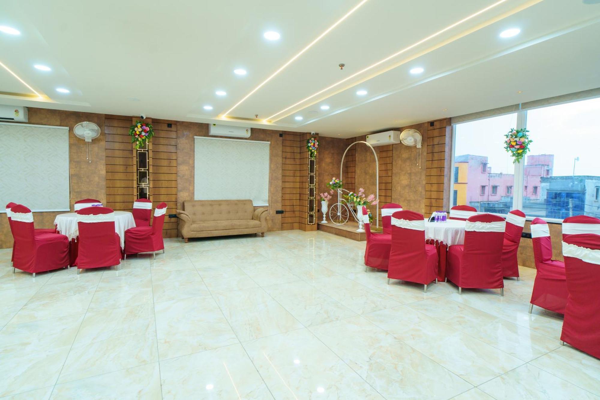 Satyabhama Inn Pathara Exterior foto